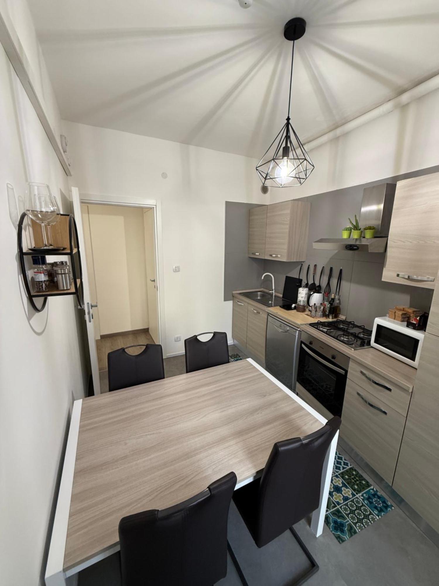 La Casa In Via Venti Apartment Verona Ngoại thất bức ảnh